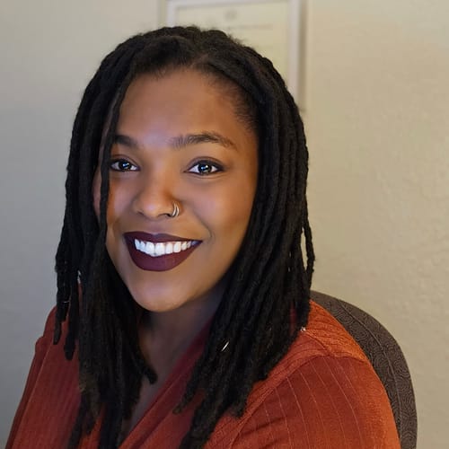 Headshot of Rachel Thomas, LCSW