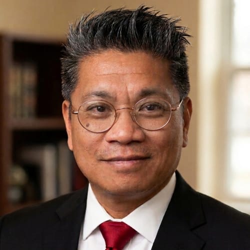 Headshot of Nguyen Bui, LPC