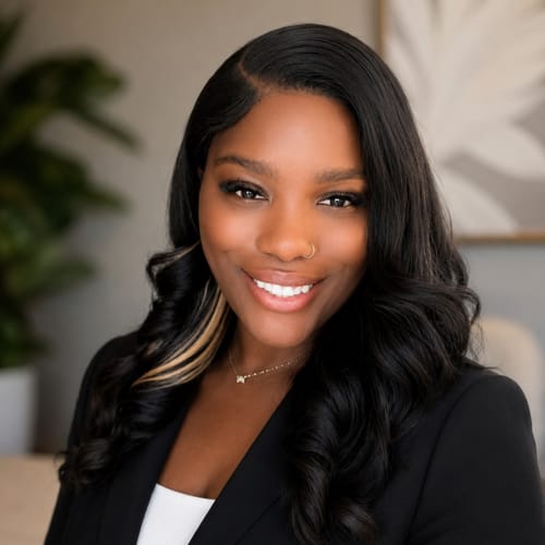 Headshot of Diamond Price, LPC