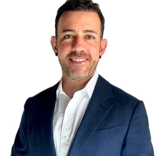 Headshot of Alex Freitas, NP
