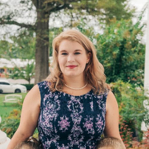 Headshot of Kelli Rue-Bachini, LICSW
