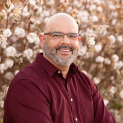 Headshot of Luis Monreal, LPC