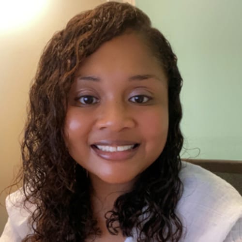 Headshot of Alesia Gilmore, LCMHC