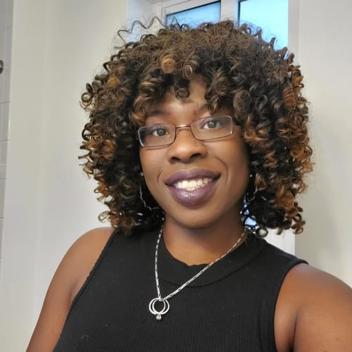 Headshot of Deidere Ray, LCSW