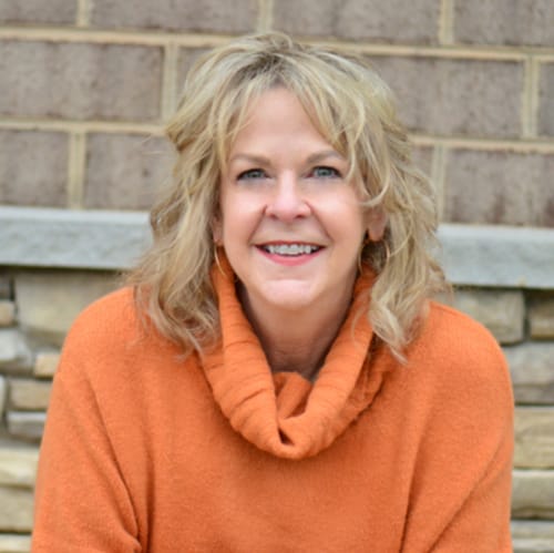 Headshot of Renee Thomas, LCSW
