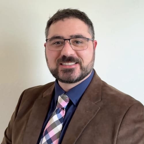 Headshot of Joshua Eaves, LCSW