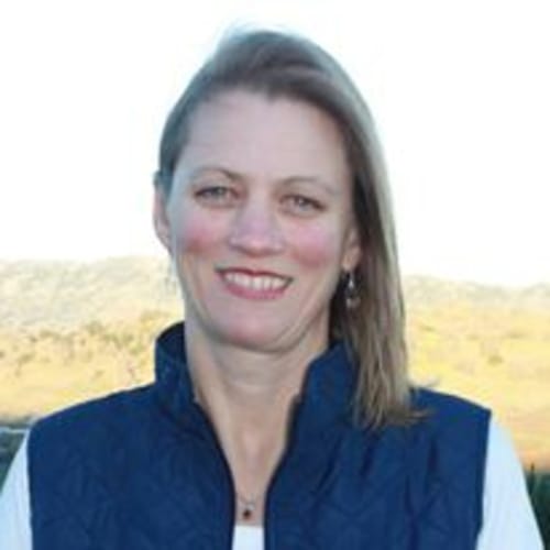 Headshot of Natalie Hanneman, LMFT
