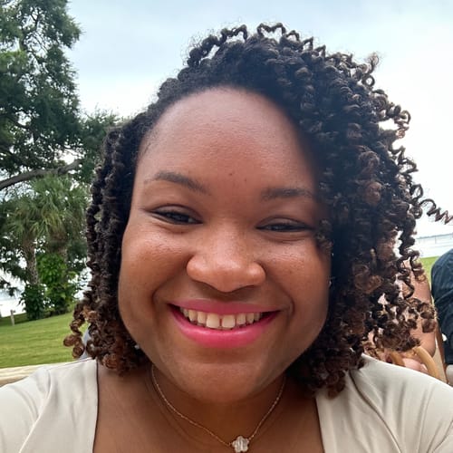 Headshot of Samiyra Shabazz-Dixon, LCSW