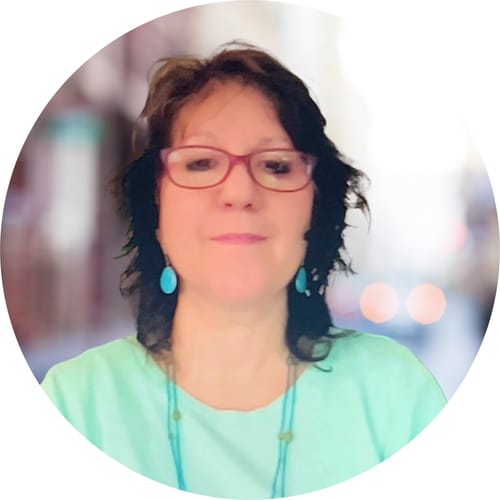 Headshot of Sherri Snyder, LPC