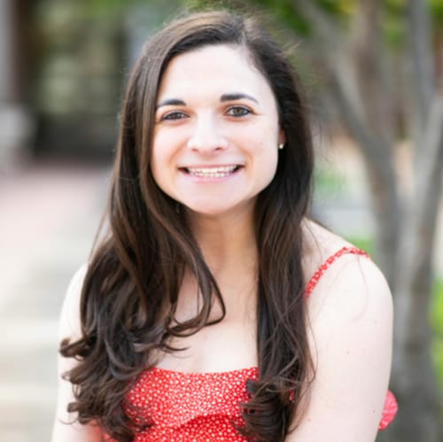 Headshot of Zoey Dlott, LCSW