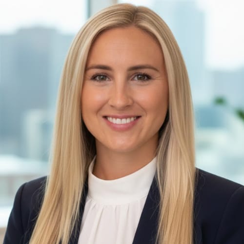 Headshot of Kelly Zepf, LCSW