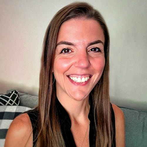 Headshot of Elizabeth Rende-Bakshi, LCSW