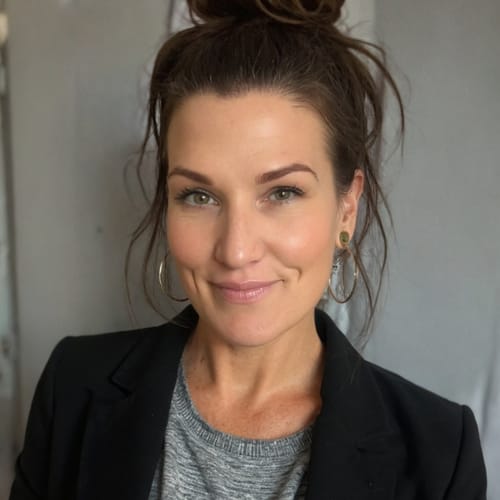 Headshot of Christine Timoney, LCSW