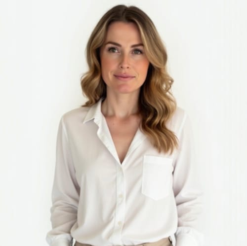 Headshot of Taylor Kleeschulte, LCSW