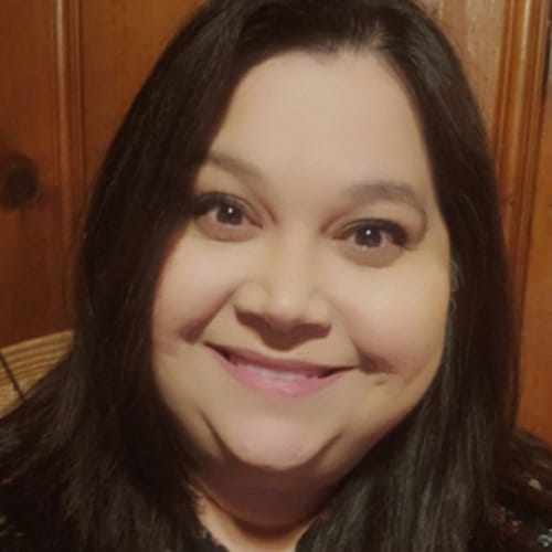 Headshot of Maribel Saenz, LPC