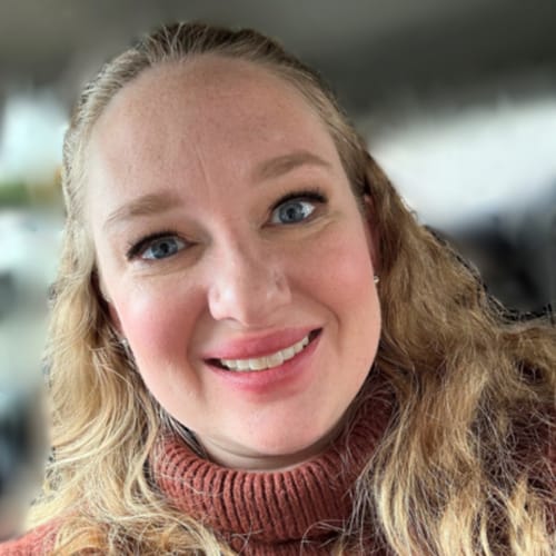 Headshot of Amie Moore, LCSW