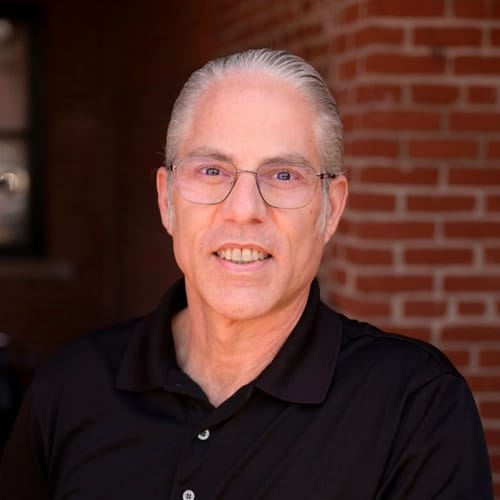 Headshot of Gary Russell, LPCC