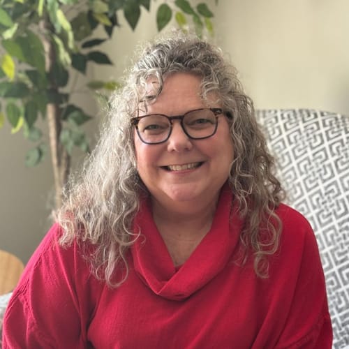 Headshot of Kim Penfound, LPCC