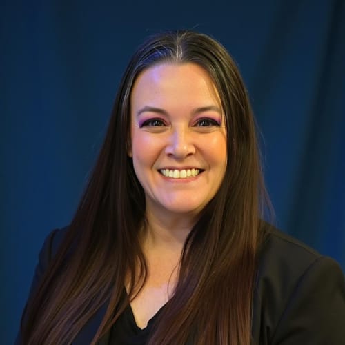 Headshot of Stephanie Tran, LPC