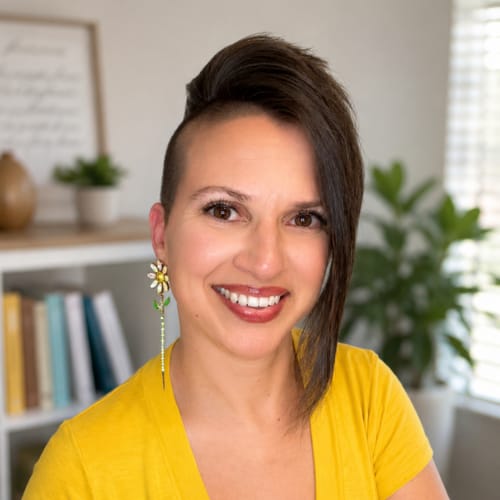 Headshot of Michelle Flynn, LCSW
