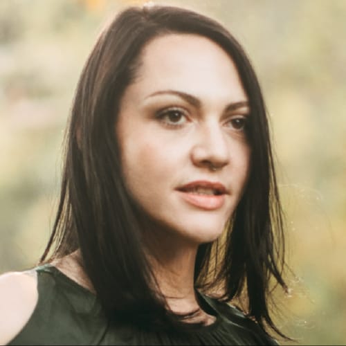 Headshot of Amber Crume, LCSW