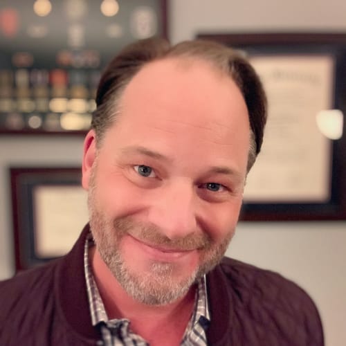 Headshot of Justin Gasdia, LPC