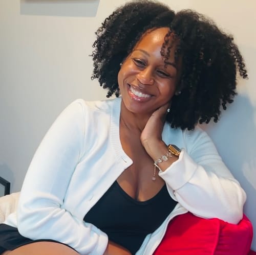 Headshot of Rochelle Dickerson, LICSW