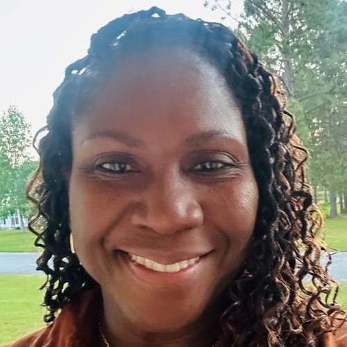 Headshot of LaShayla Dyer, LCSW