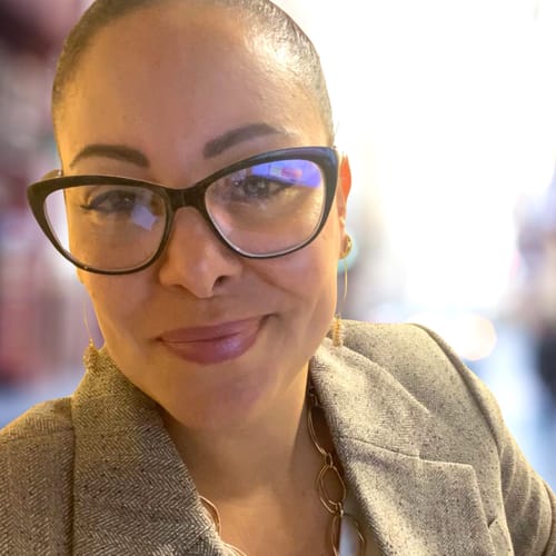 Headshot of Karen Fernandez, LCSW
