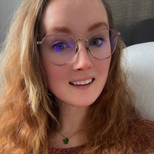 Headshot of Destiny Aldred, LMSW