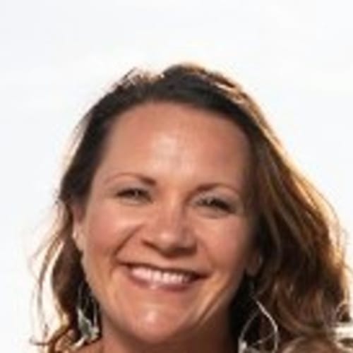 Headshot of Jennifer Quinn-Hastings, LCSW