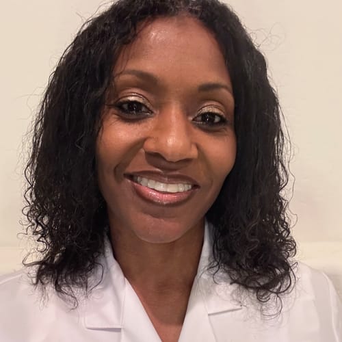 Headshot of Traci Robinson, APRN_CNP