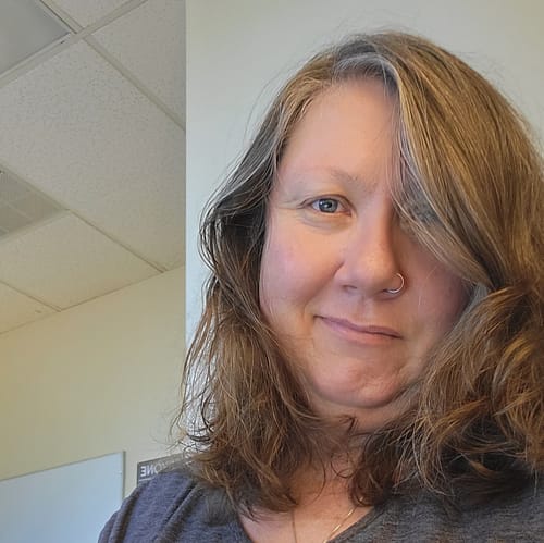 Headshot of Melony Burns, LCSW