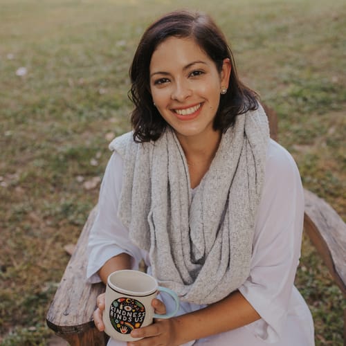 Headshot of Yarelis Serrano, LMHC