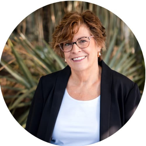 Headshot of Liz Jenkins, LMFT