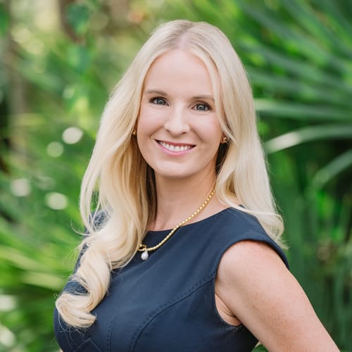 Headshot of Lindsay Richerson, APRN