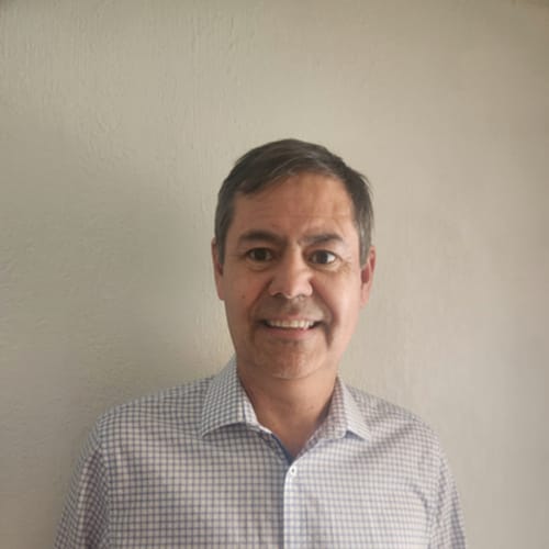 Headshot of Oscar Reyes, LPC