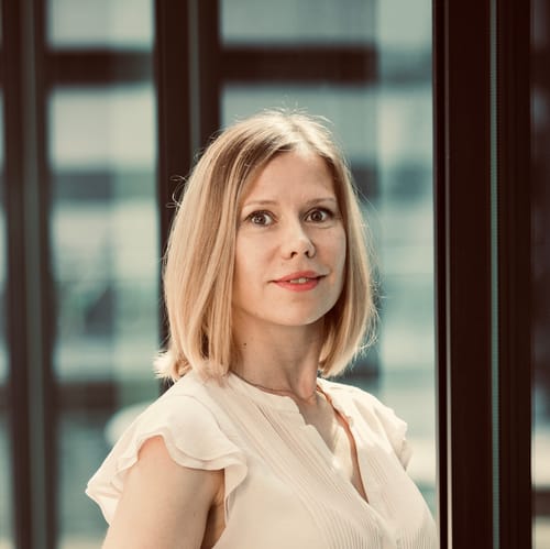Headshot of Olesya Van Dijck, LPC