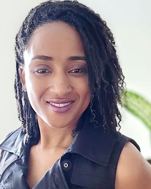Headshot of Erica Thompson, LISW