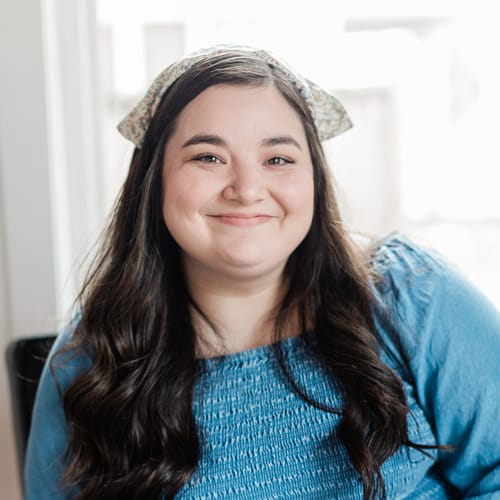 Headshot of Kayla Davis, LPC