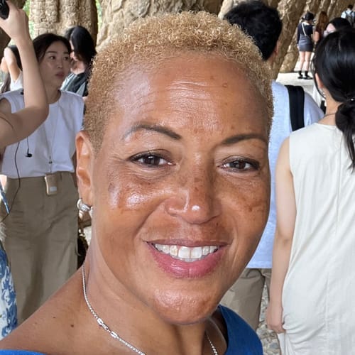 Headshot of Beverly Rouse, LCPC