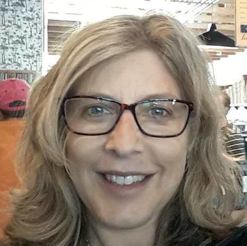 Headshot of Shona Baum, LCSW