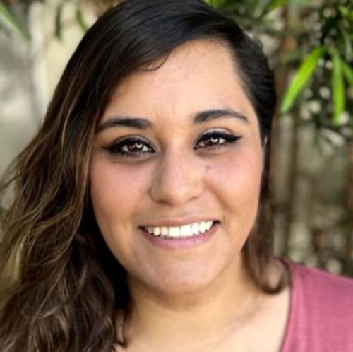 Headshot of Dulce Hernandez, LMFT