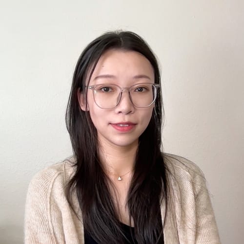 Headshot of Amber/Jiaqin Zhang, LPC