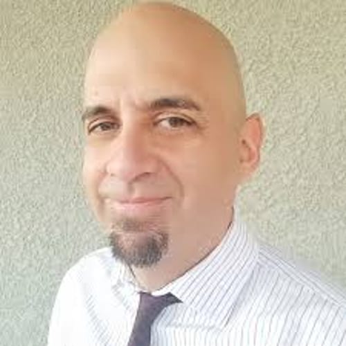 Headshot of Ozzie Lomeli, LCSW