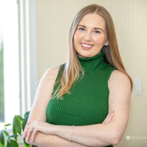 Headshot of Moira Casalino, LCAT