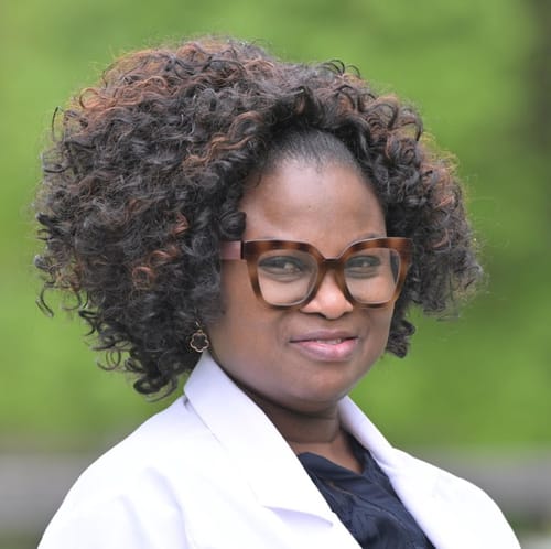 Headshot of Omolara Komolafe, APRN