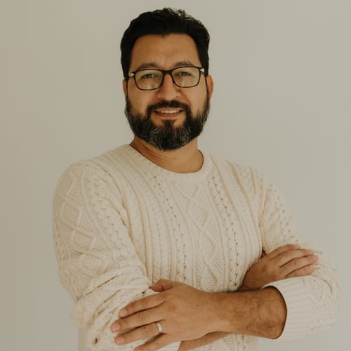 Headshot of Diego Chiluisa, LMHC