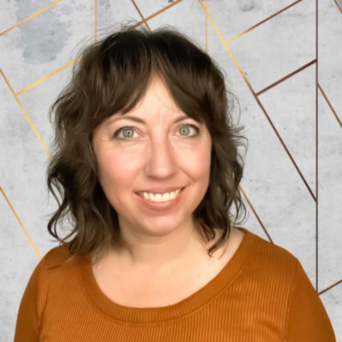 Headshot of Elisha Bidwell, LMFT