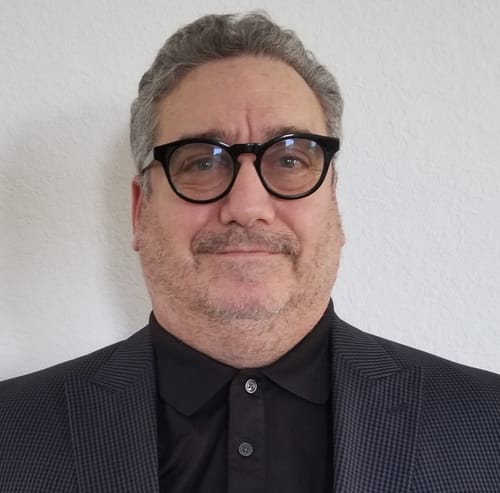 Headshot of Francisco Almagro Dominguez, LMHC